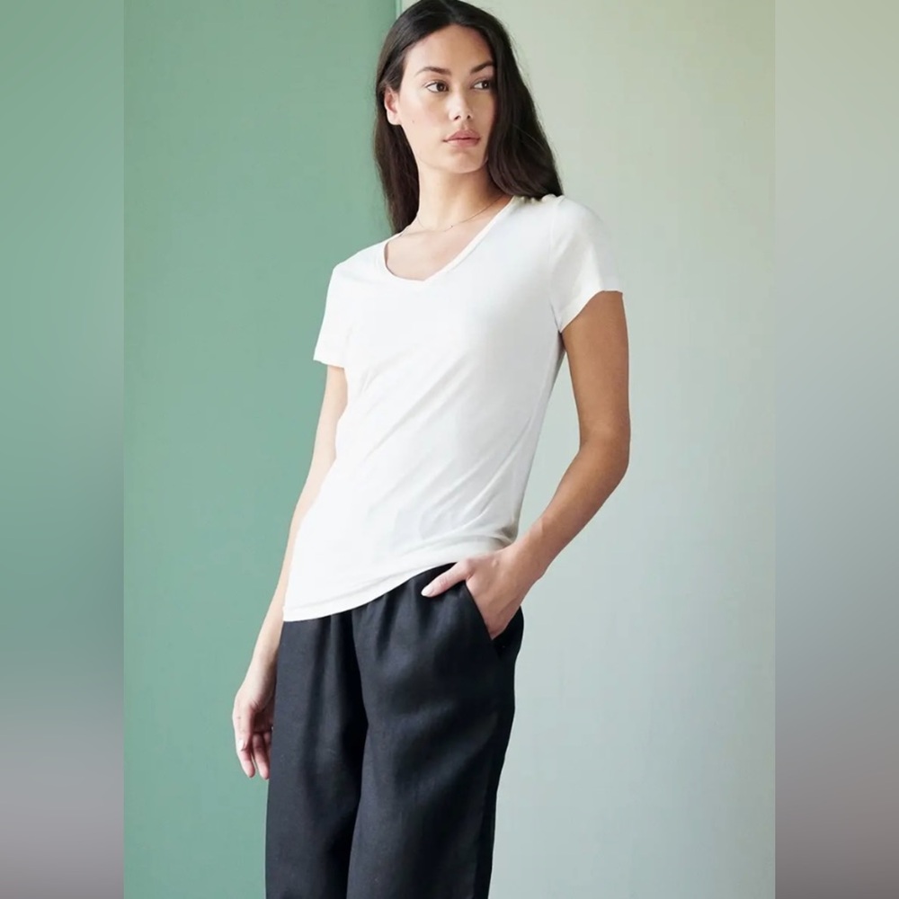 Quince White‎ Short Sleeve Tee cotton MODAL V-neck women NWT